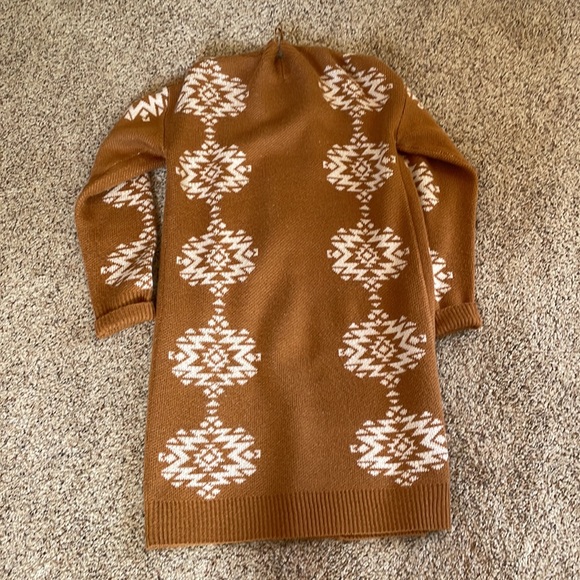 Aztec Cardigan sweater - Picture 3 of 3